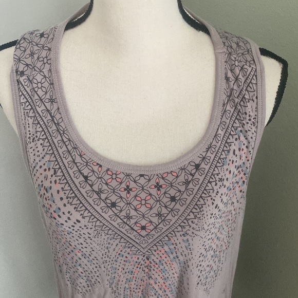 Torrid Tank Top - Picture 2 of 8